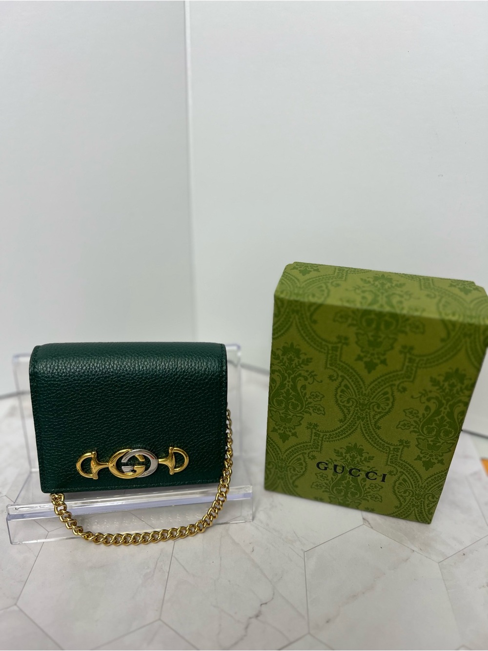 Gucci Green Leather Mini Horsebit 1955 Wallet with Gold Chain and GG Hardware